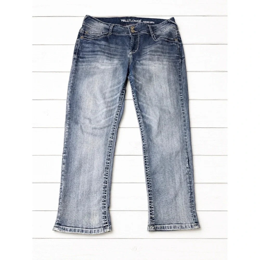 WallFlower Luscious Curvy Fit Bootcut Jeans Medium Wash Size 15 Blue 34x26 Y2K